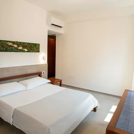 Petit Hotel