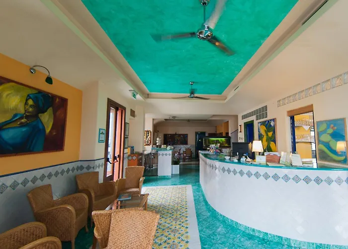 Отель Petit Милаццо