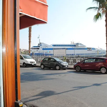 Petit Hotel