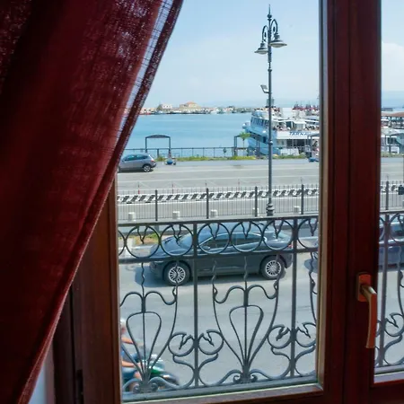 Petit Hotel