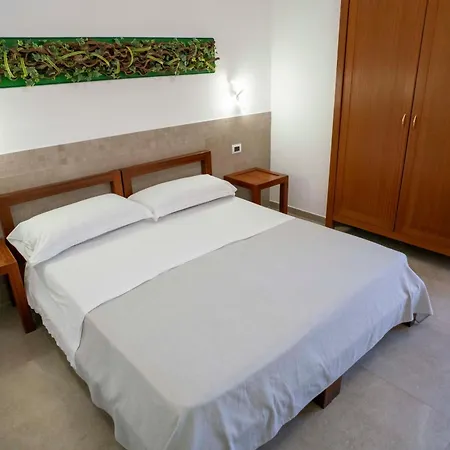 Petit Hotel 3*