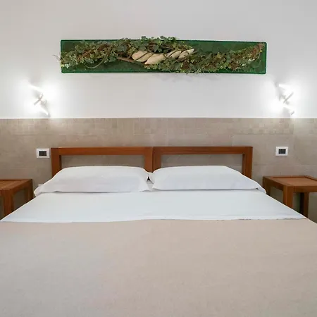 Petit 3* Milazzo