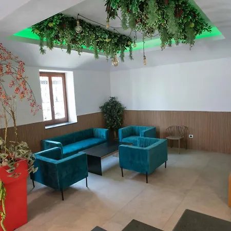 Petit Hotel