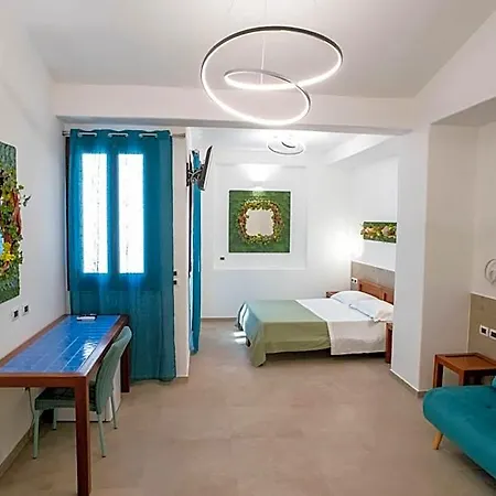 Petit 3* Milazzo